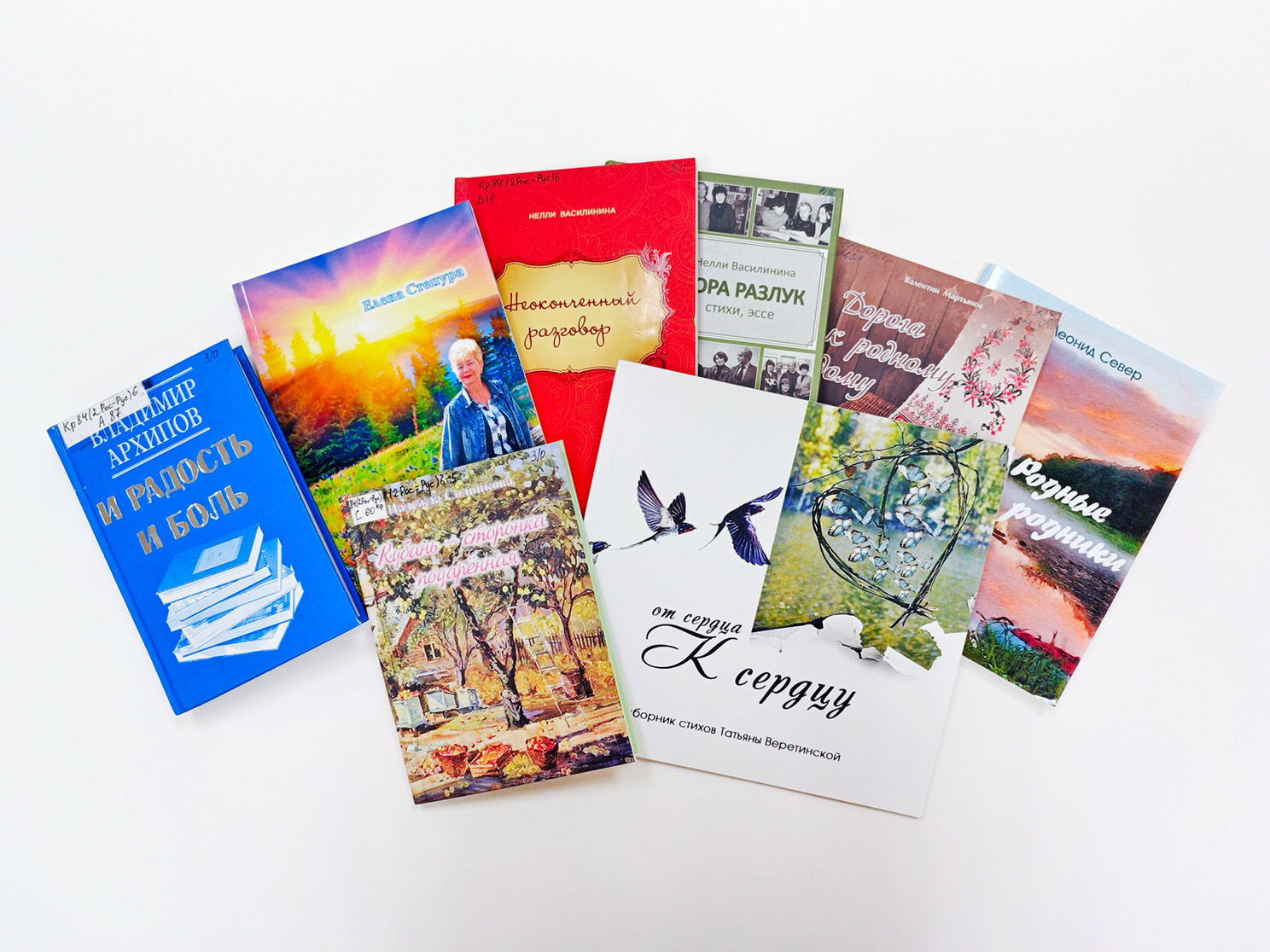 «Чеховка» продолжает пополнять книжный фонд